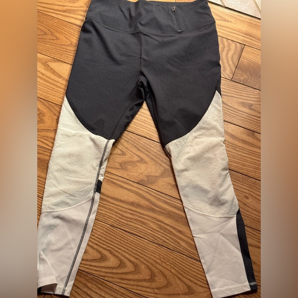 CALIA by Carrie Underwood leggings. Worn once. Like new.